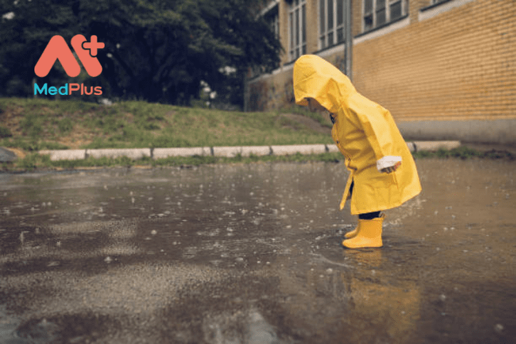 Áo đi mưa cho trẻ
