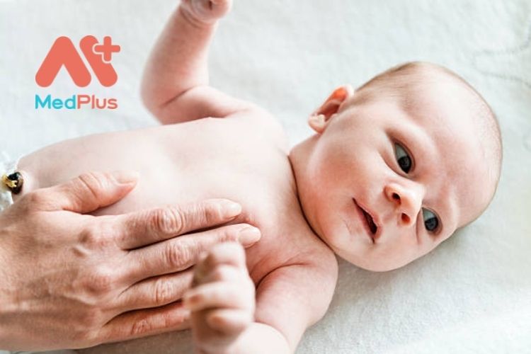 Cách chăm sóc rốn cho trẻ sơ sinh