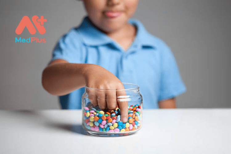 Những loại thực phẩm dễ gây sâu răng ở trẻ 
