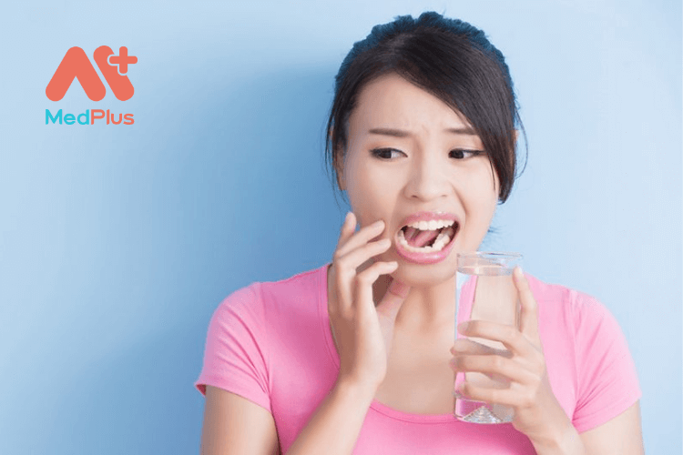 8 nguyên nhân khiến bạn bị ê buốt chân răng