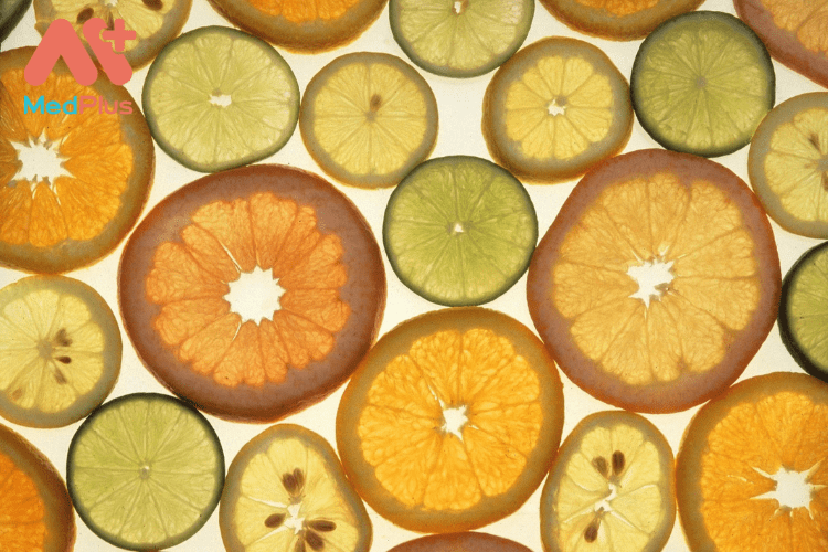 Mẹ bầu có thể sử dụng vitamin C để chăm sóc da không?