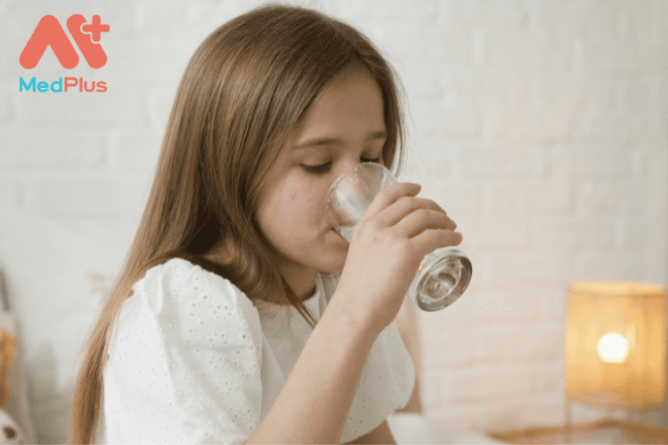 Chọn sữa ít chất béo để giảm nguy cơ béo phì ở trẻ