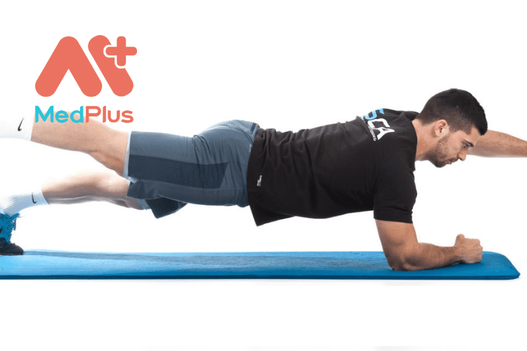 Plank with elbow lift tăng sức bền của cơ lên tối đa