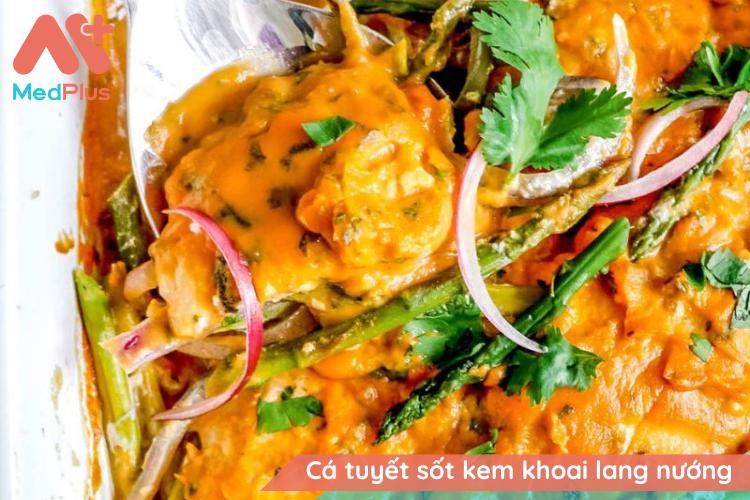 Cá tuyết sốt kem khoai lang nướng