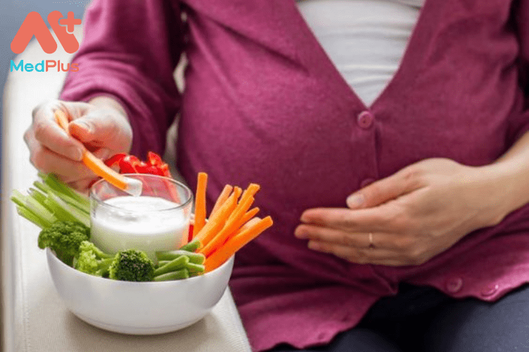 Chế độ ăn thuần chay cho mẹ bầu sẽ có ưu & nhược điểm riêng
