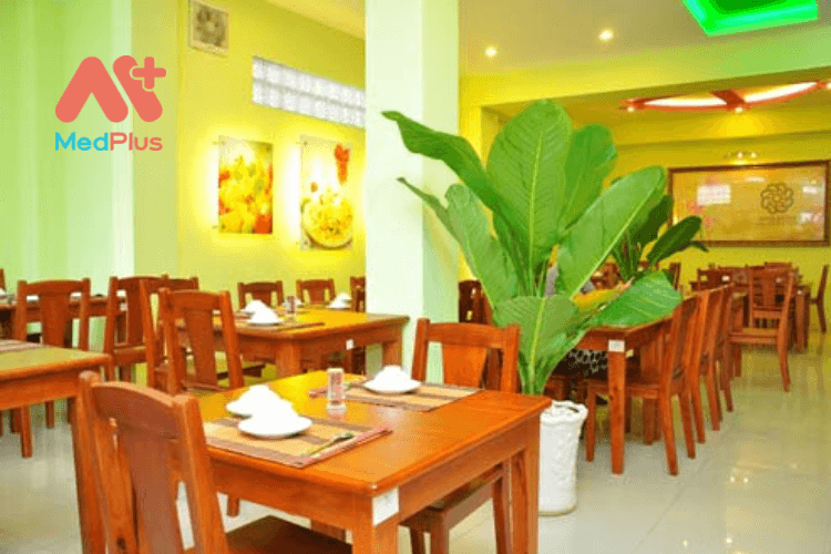 Quán chay Hoa Khai là một trong những quán chay Quận 1 độc đáo và nổi tiếng nhất tại đường Nguyễn Cư Trinh