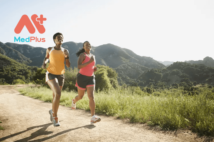 6 Lợi ích sức khỏe của việc chạy địa hình