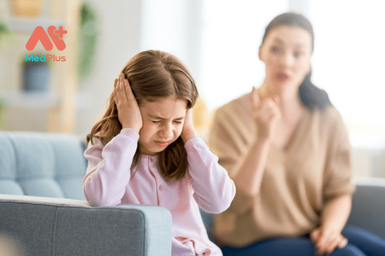 6 Tác hại của việc cha mẹ cãi nhau trước mặt con cái
