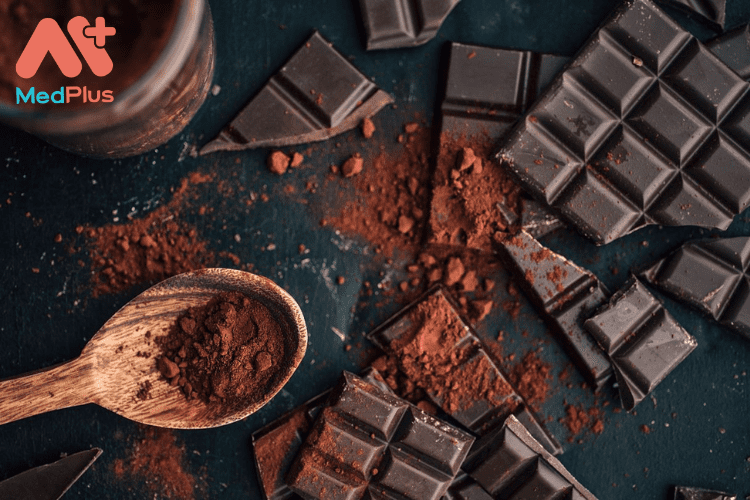 Cacao và socola chứa flavanol có lợi cho tim, nhưng tốt nhất là ở dạng chưa qua chế biến và không thêm quá nhiều đường.