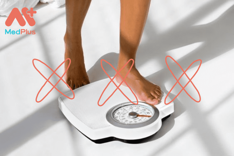 Hạn chế bước lên cân vì Whole30 không phải là một chế độ ăn kiêng giảm cân. 