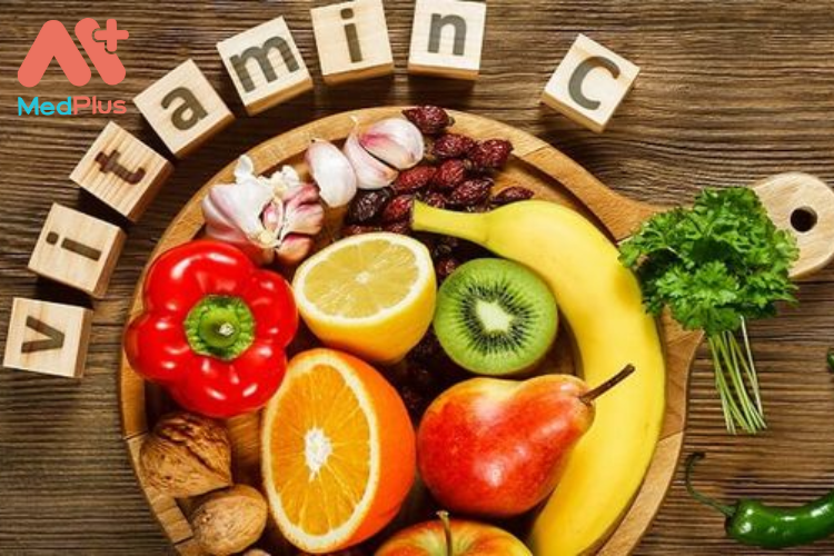Bạn nên sử dụng vitamin C trong chế độ ăn uống vì nó tạo một sức đề kháng cao cho cơ thể