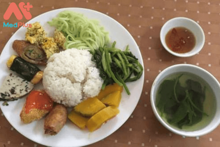 Quán Chay Quang Minh chuyên cung cấp các món cơm chay thơm ngon và bổ dưỡng 