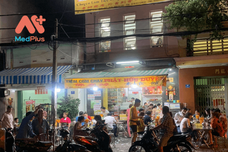 Tiệm Cơm Chay PHẬT HỮU DUYÊN là quán chay có phong cách Trung Hoa