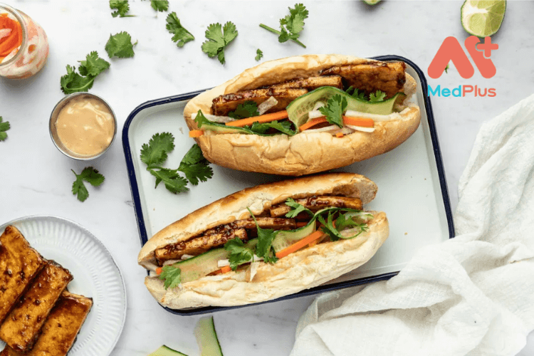 bánh mì chay nóng giòn thơm ngon