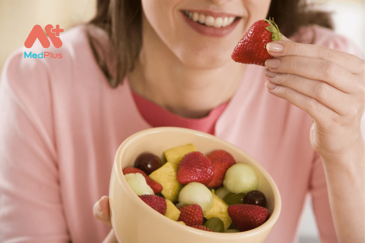 Mẹ sinh mổ nên ăn trái cây gì để nhanh hồi phục?