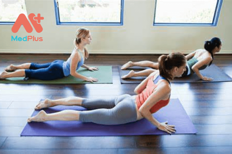 Bài tập tập yoga giảm triệu chứng IBS