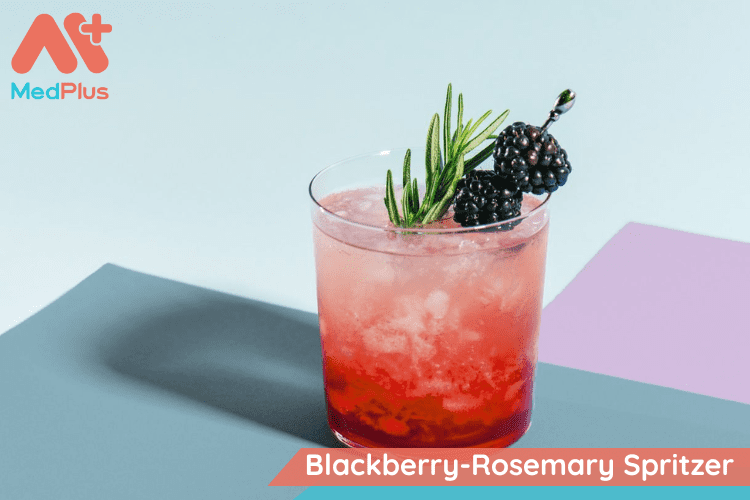Blackberry-Rosemary Spritzer