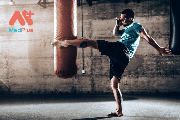 Nên tập luyện kickboxing để tăng cường sức khỏe