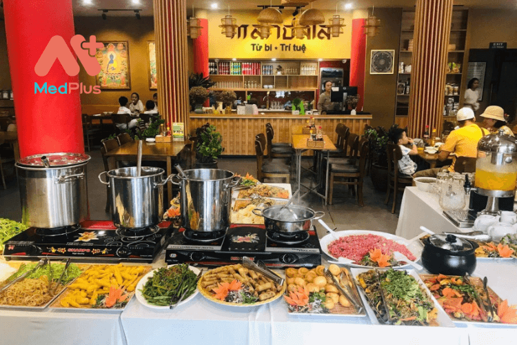 Nhà hàng chay Mandala có thực đơn đa dạng và buffet chay hấp dẫn, nhiều món